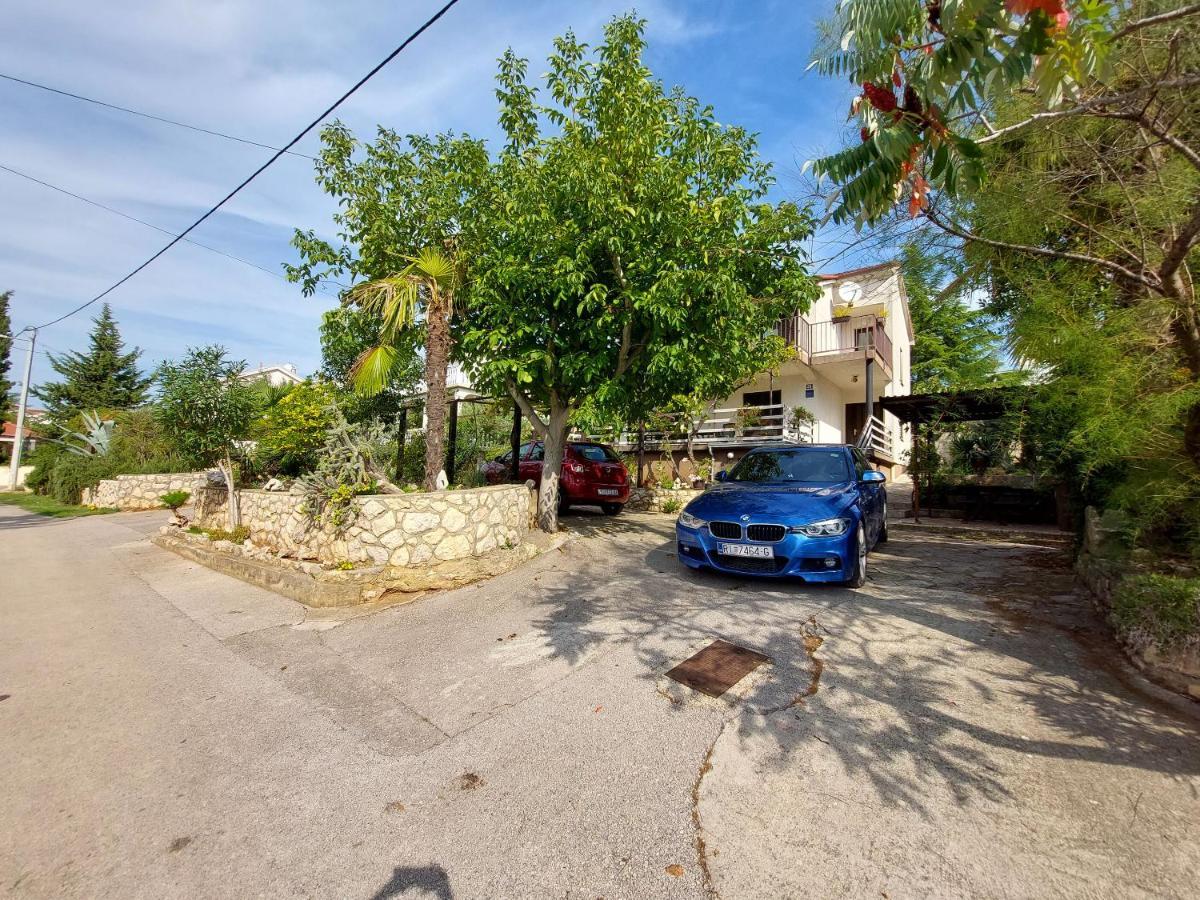 Apartments Vilim Pinezići Eksteriør billede