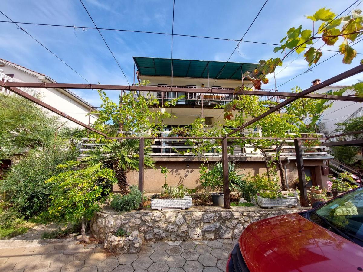 Apartments Vilim Pinezići Eksteriør billede