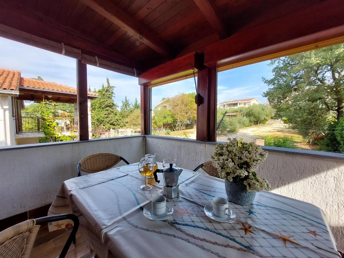 Apartments Vilim Pinezići Eksteriør billede